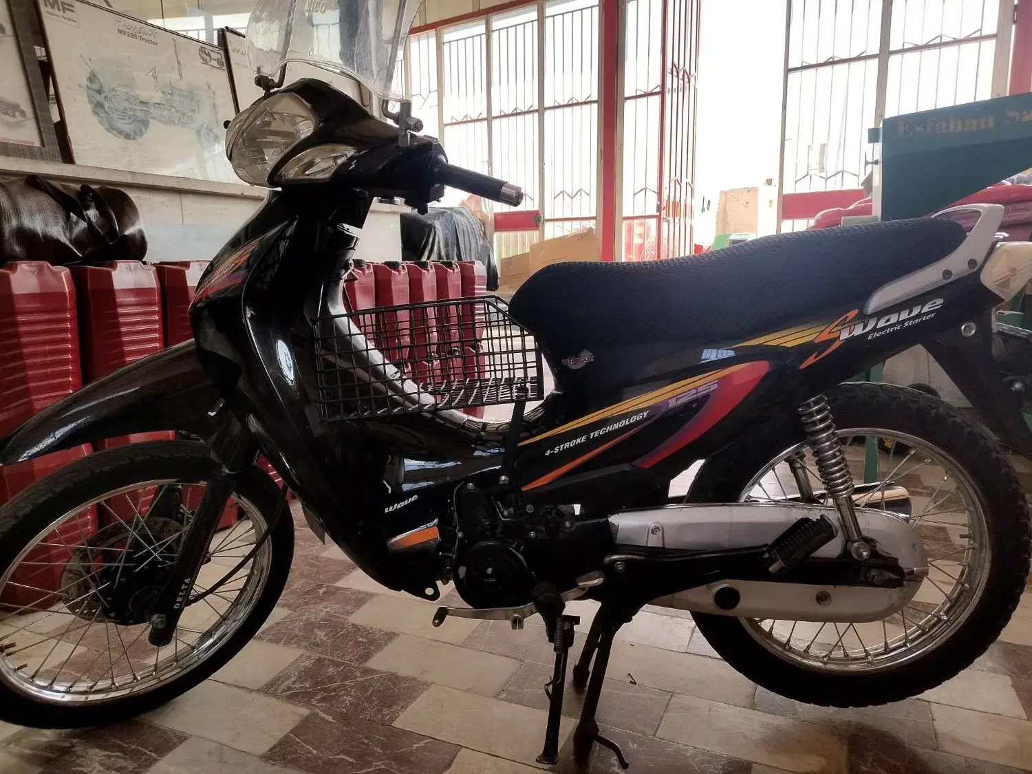 موتور سیکلت طرح ویو مدل ۹۴|موتورسیکلت|سنقر, |دیوار