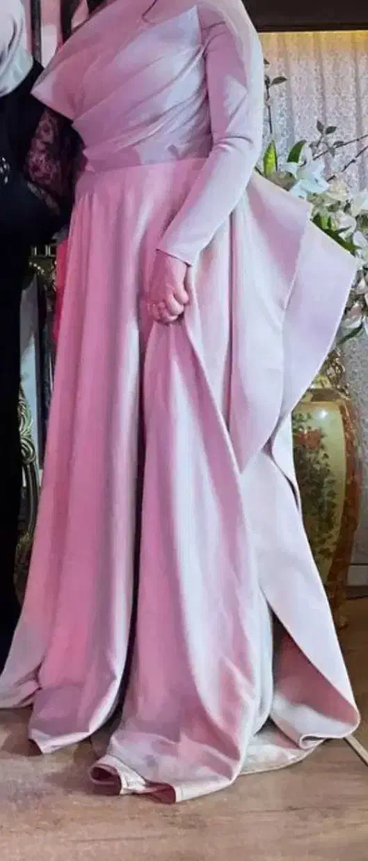 لباس مجلسی نو|لباس|بابل, |دیوار