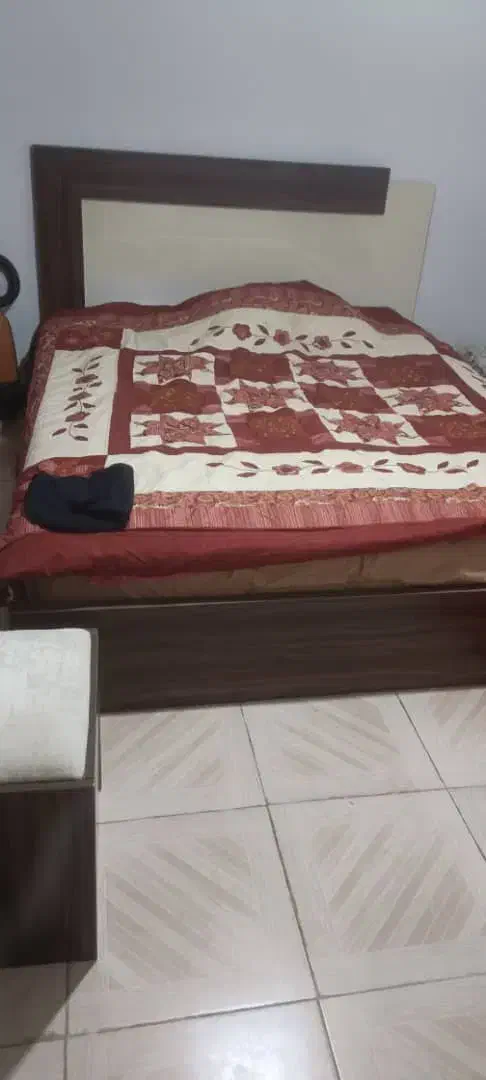 سرویس خواب دونفره|تخت و سرویس خواب|چهارباغ, |دیوار