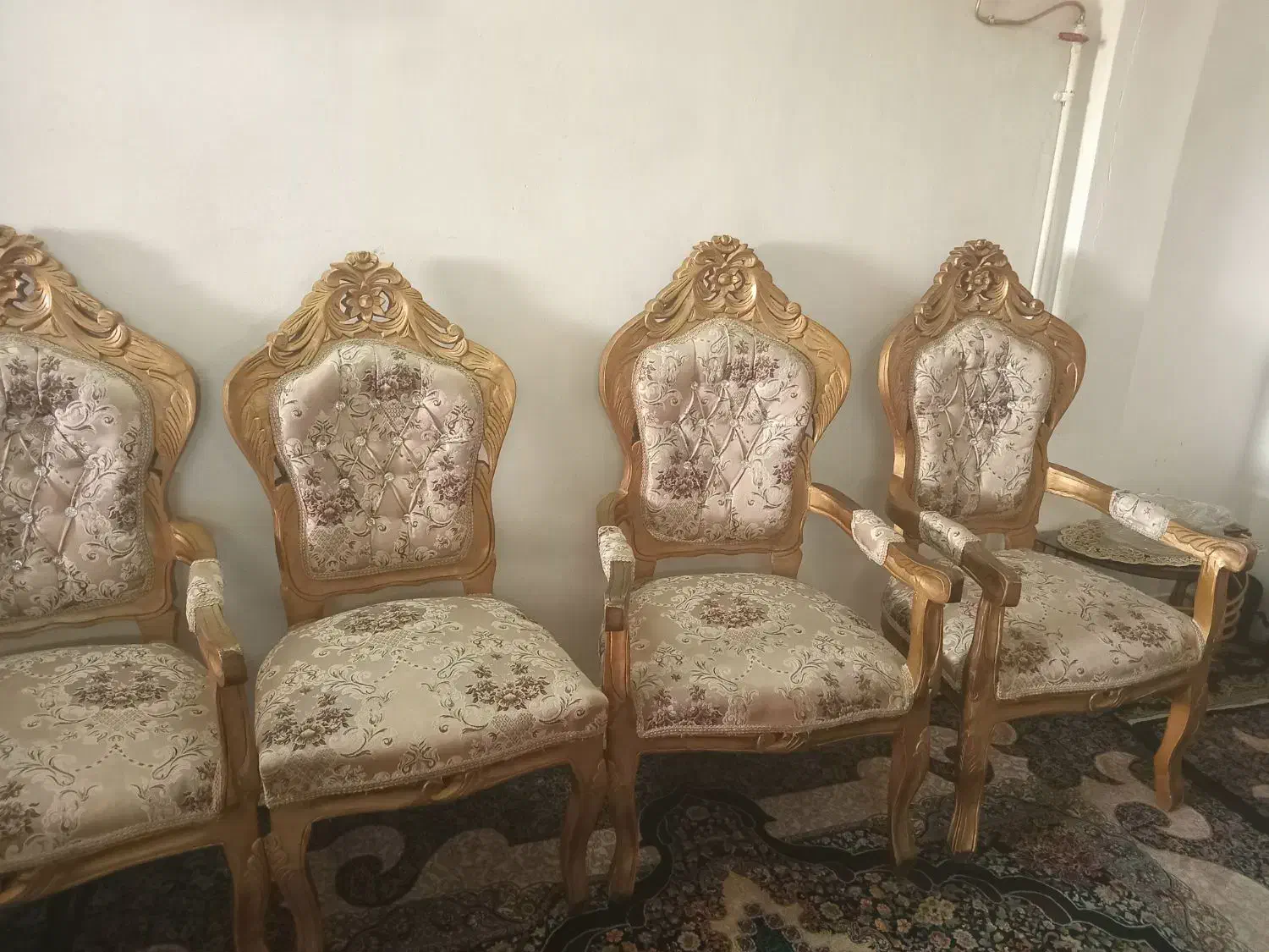 مبل سلطنتی|مبلمان خانگی و میز عسلی|قرچک, میرزائی شمالی|دیوار