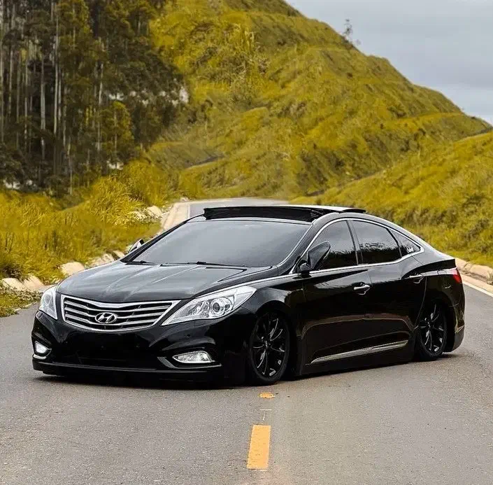 هیوندا سوناتا گرنجور مشکی/ مشاوره و خرید تصادفی|خودرو سواری و وانت|شیراز, عفیفآباد|دیوار