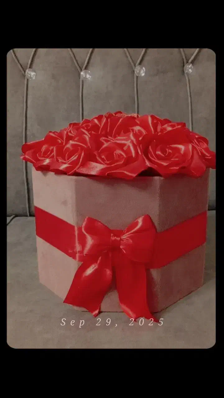 باکس رز قرمز|گل مصنوعی|بیرجند, |دیوار