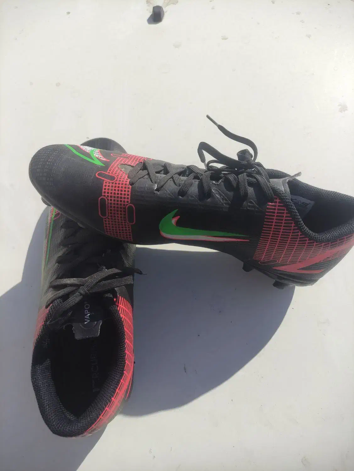 کفش استوک دار|تجهیزات ورزشی|شیراز, کوشک میدان|دیوار