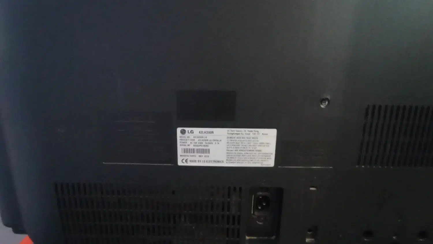 تلوزیون ال جی ۴۲|تلویزیون و پروژکتور|اصفهان, درب سیبه علیا|دیوار