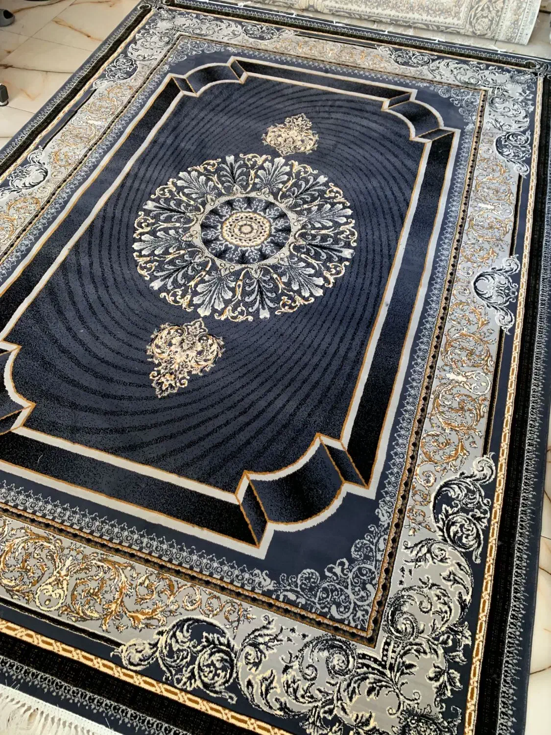 فرش۷۰۰شانه دودی تمام نخی اقساط۱۲ماهه بدون بهره|فرش|تبریز, |دیوار