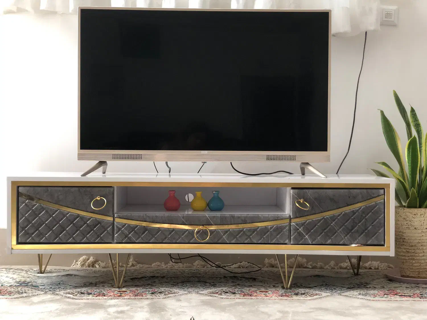 میز تلوزیون|میز تلویزیون|تربتحیدریه, فردوسی جنوبی|دیوار