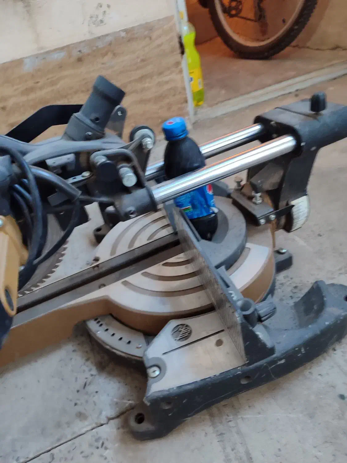 فارسی بر در حد نو|ابزارآلات|نظرآباد, نظرآباد|دیوار