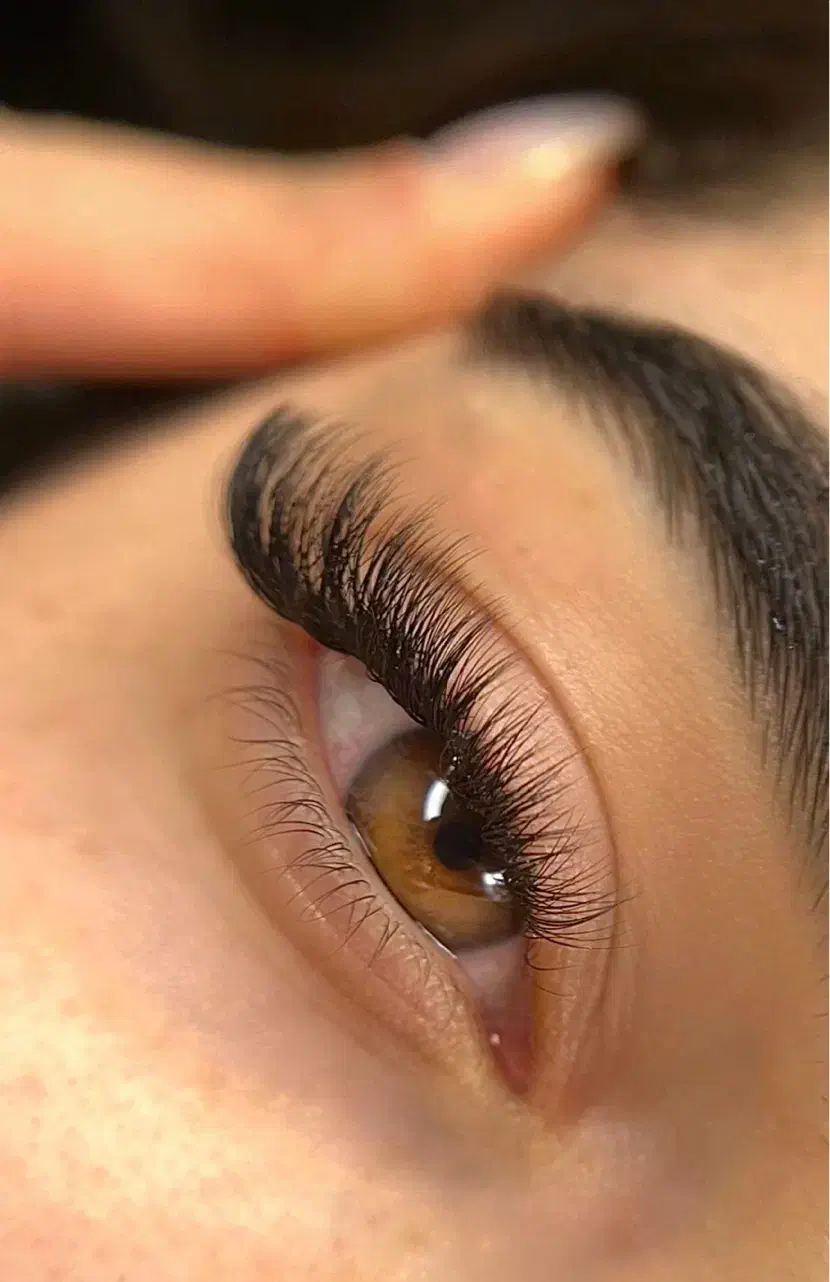 اکستنشن و کاشت هیدن مژه و فیبروز ابرو میکروبلدینگ|خدمات آرایشگری و زیبایی|شیراز, شهرک آرین|دیوار