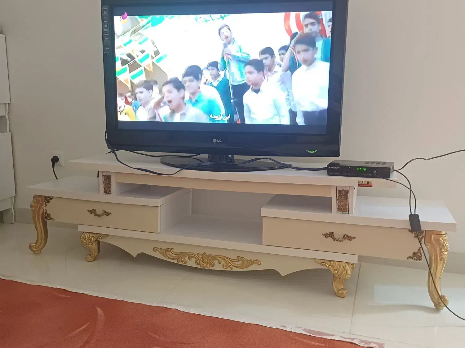 تلویزیون|تلویزیون و پروژکتور|ایلام, |دیوار