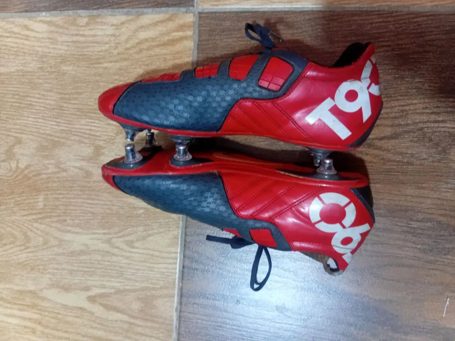 فروش کفش فوتبال خارجی استوک مارک نایک اصلی|کیف، کفش، کمربند|دورود, |دیوار