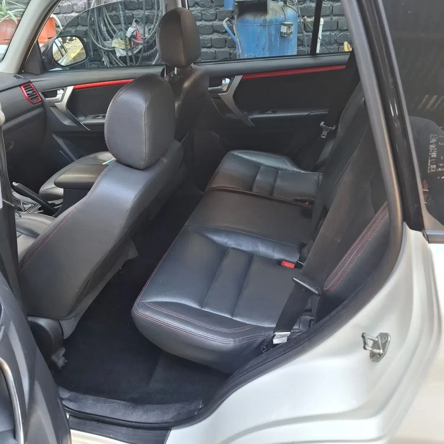 ام وی ام ایکس 33 مدل 1400|خودرو سواری و وانت|کرمان, |دیوار