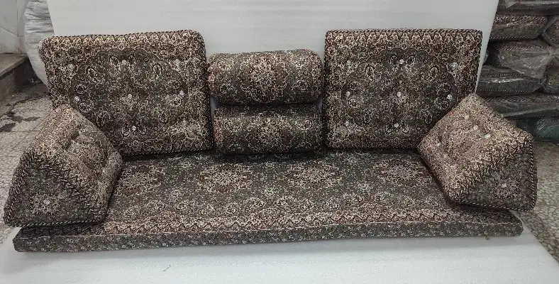 شاه نشین نسترن گردویی|پشتی|قم, نیروگاه|دیوار