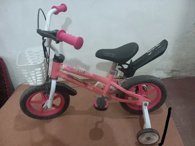 دوچرخه دخترونه سایز ۱۲|دوچرخه، اسکیت، اسکوتر|ورامین, ورامین|دیوار