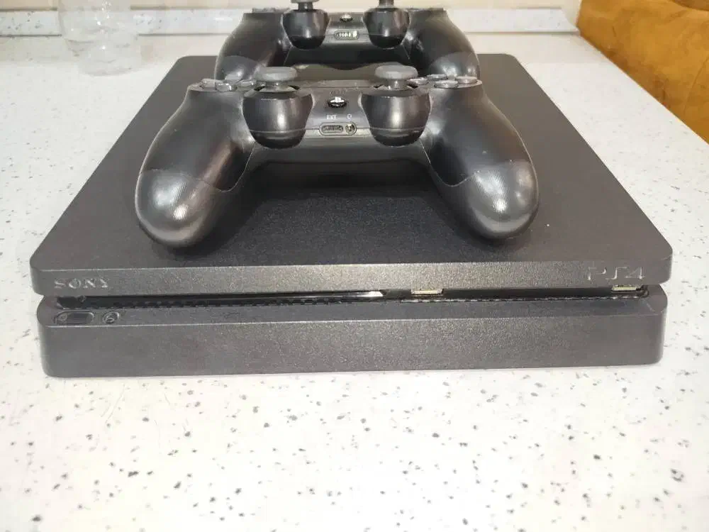 ps4 دو دسته اصلی|کنسول، بازی ویدئویی و آنلاین|تهران, ارجمندی راد|دیوار