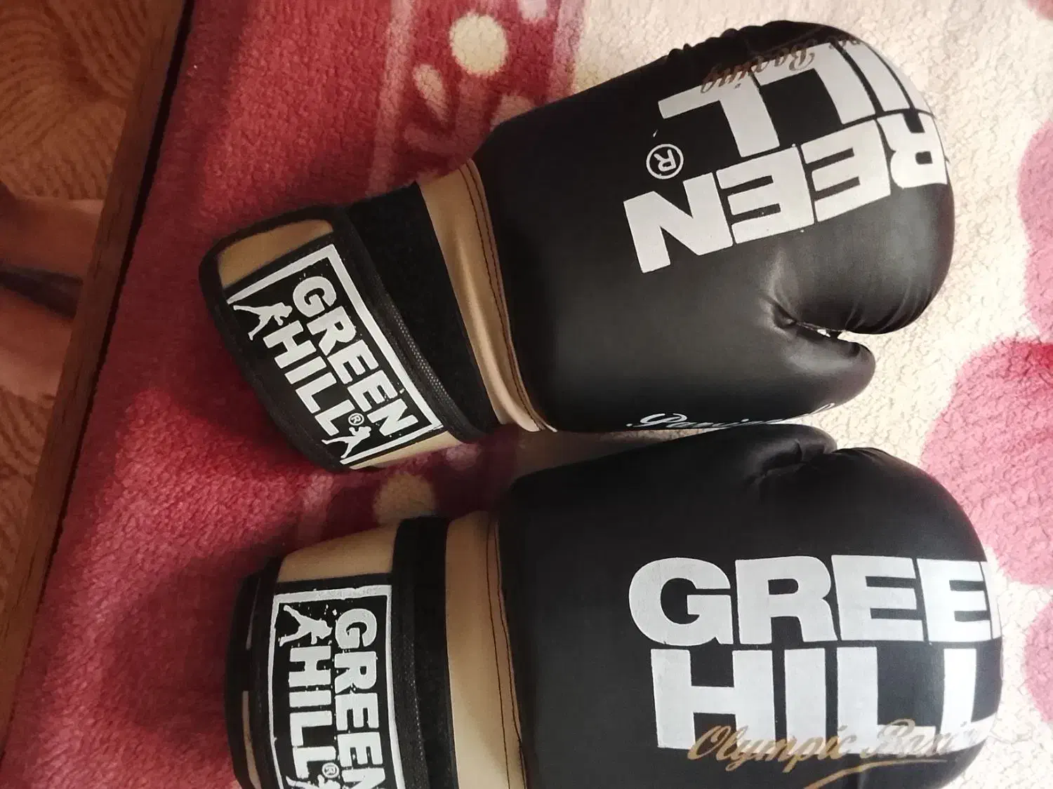 کیسه و دستکش بوکس|تجهیزات ورزشی|ارومیه, |دیوار