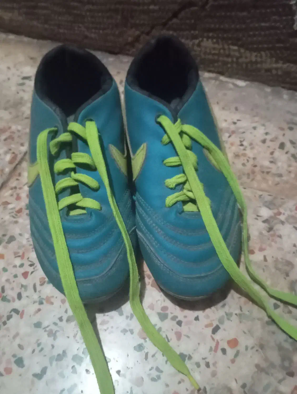 کفش فوتبال چمن|تجهیزات ورزشی|کرمان, |دیوار