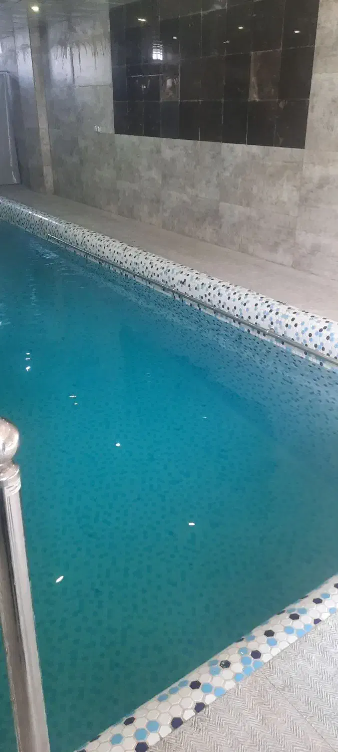 اجاره باغ ویلا با استخر سرپوشیده در میانرود|اجارهٔ کوتاهمدت ویلا و باغ|شیراز, درکی|دیوار