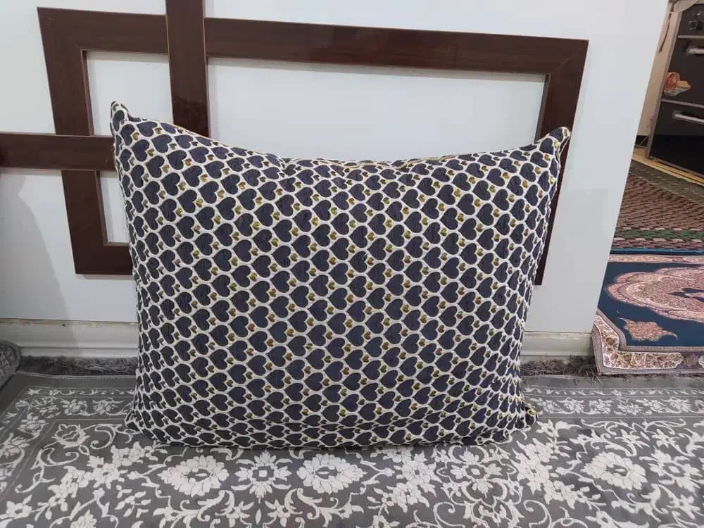 پشتی|پشتی|شیراز, کفترک|دیوار