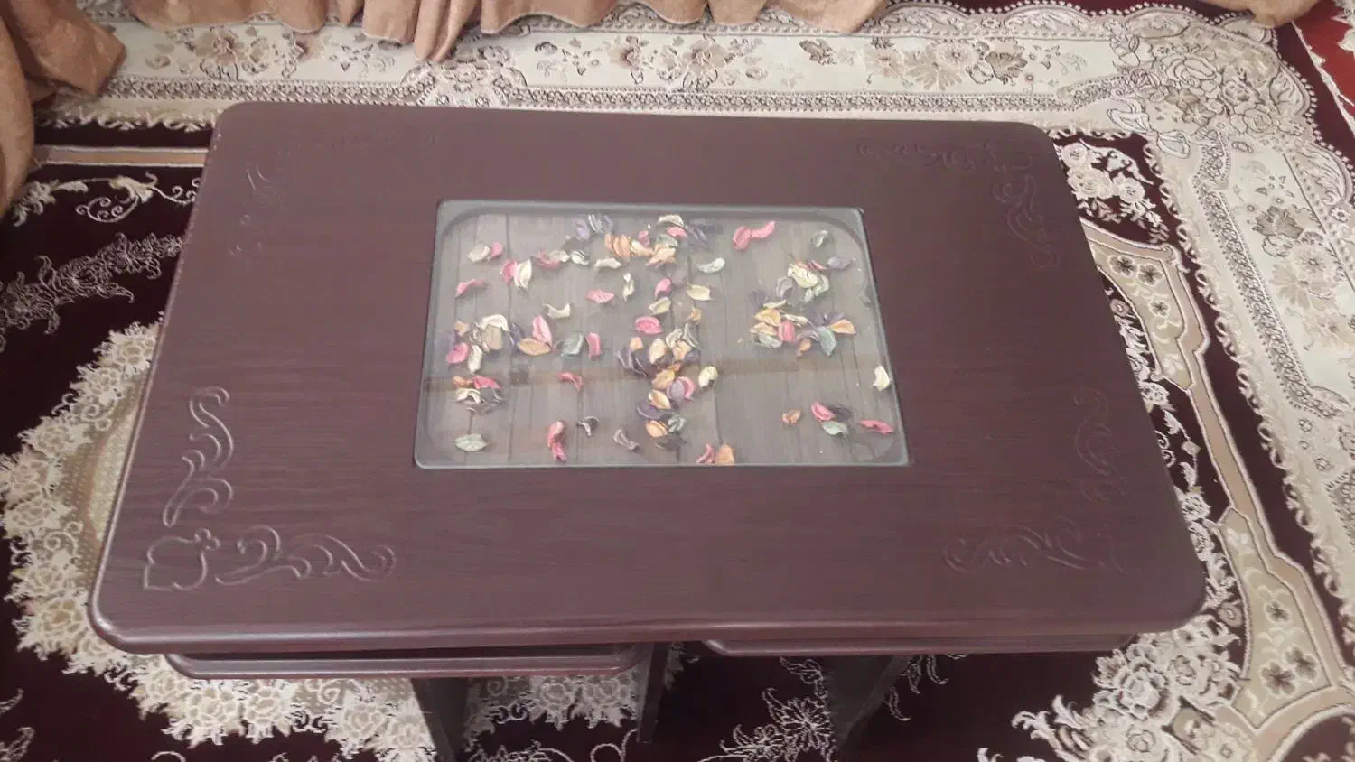 مبل هفت نفره و میز عسلی|مبلمان خانگی و میز عسلی|خرم‌آباد, |دیوار