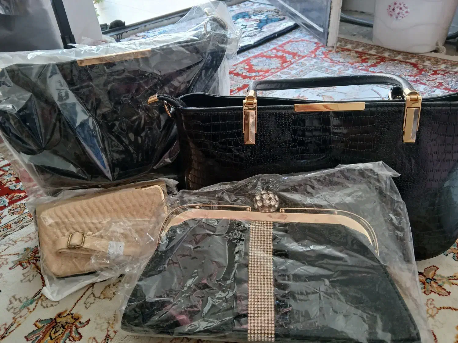 کیفزنانه|کیف، کفش، کمربند|قرچک, مهدیه|دیوار