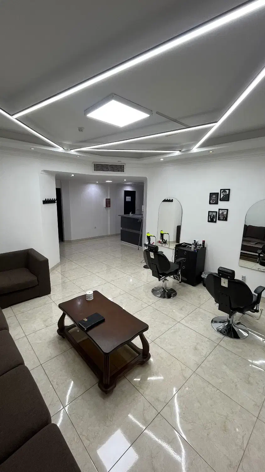 اجاره صندلی ارایشگاه مردانه|خدمات آرایشگری و زیبایی|رشت, صفاری|دیوار