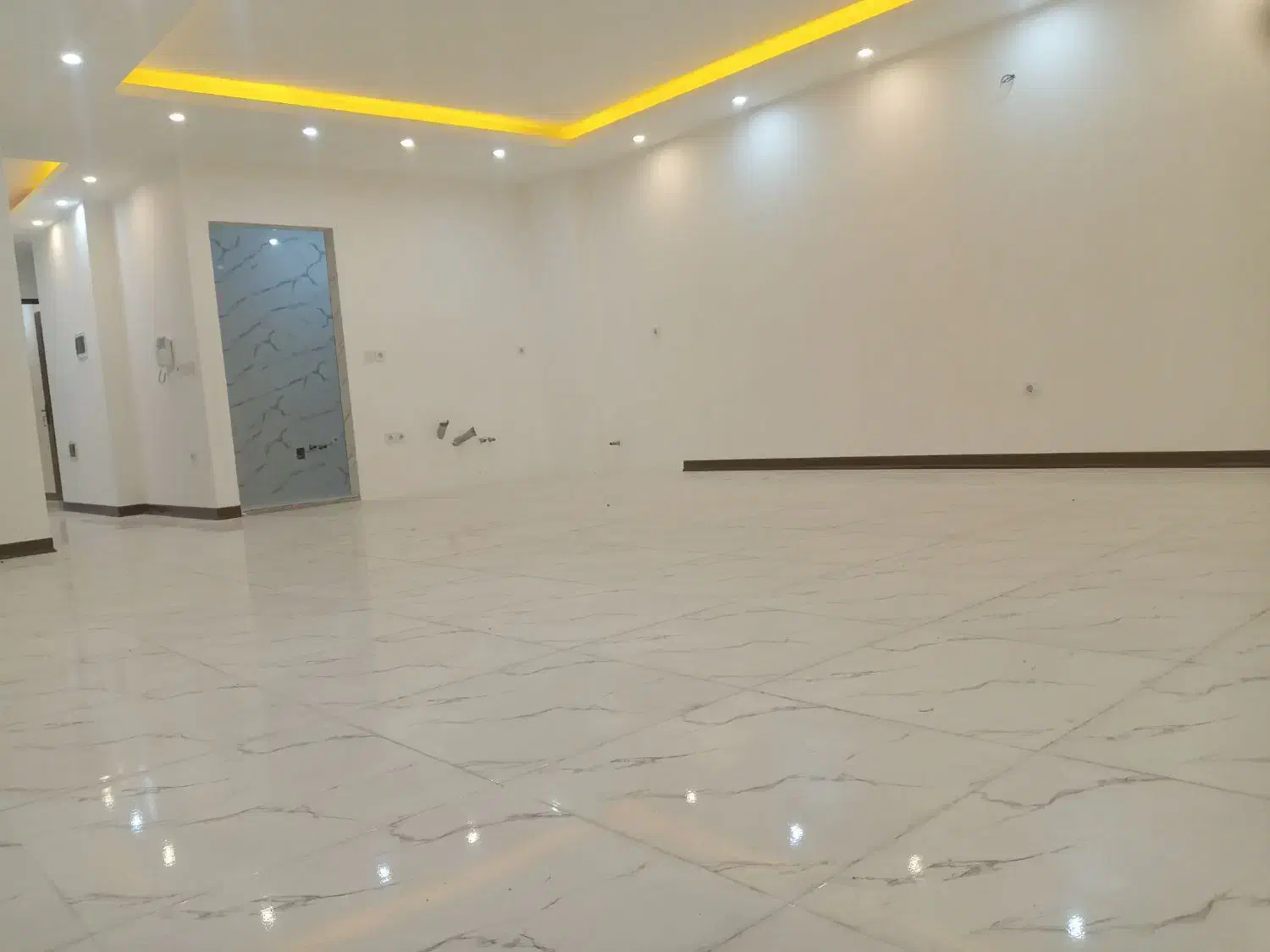 فروش۱۰۷متری۲خوابه شیک نوسازانتهاآفتاب ۱۶دهمتری اول|فروش آپارتمان|آمل, |دیوار