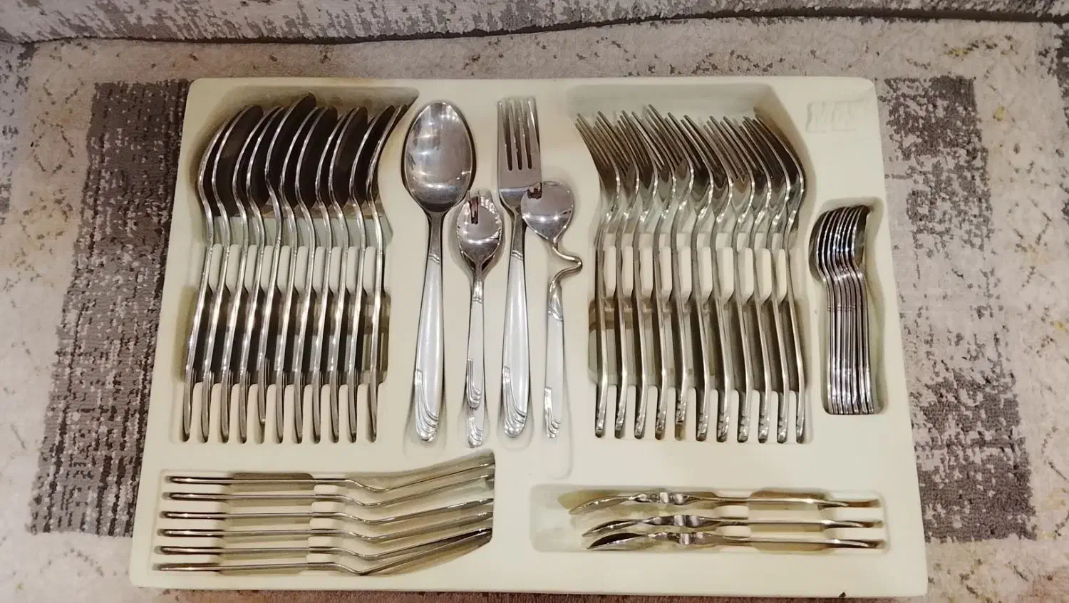 سرویس قاشق و چنگال MGS آلمانی|ظروف سرو و پذیرایی|هشتگرد, شهرک راه آهن|دیوار