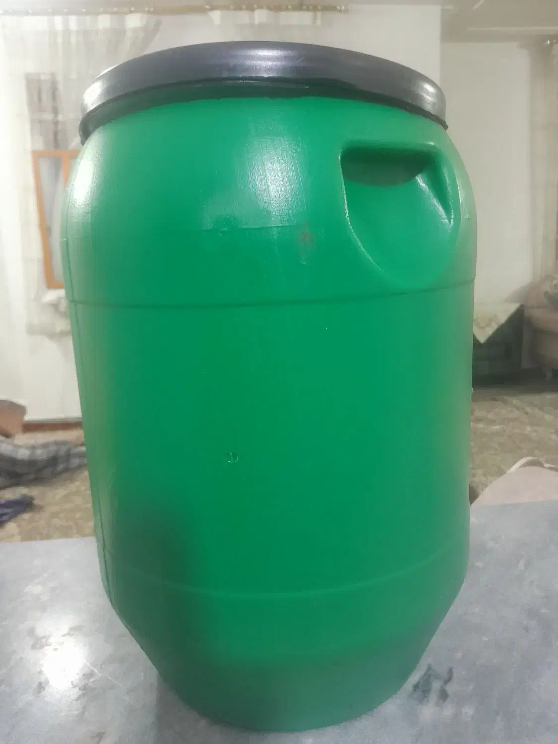 سطل درب دار (( دبه ۳۰ لیتری))|ظروف نگهدارنده، پلاستیکی، یک‌بارمصرف|ساوه, |دیوار