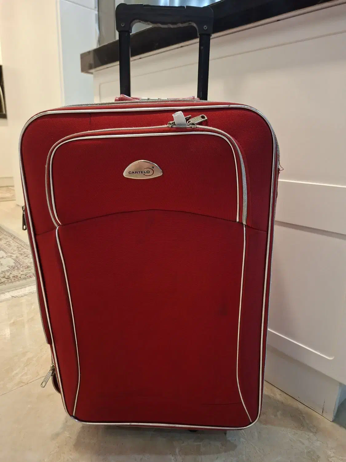 چمدان|کیف، کفش، کمربند|نیشابور, دارایی|دیوار