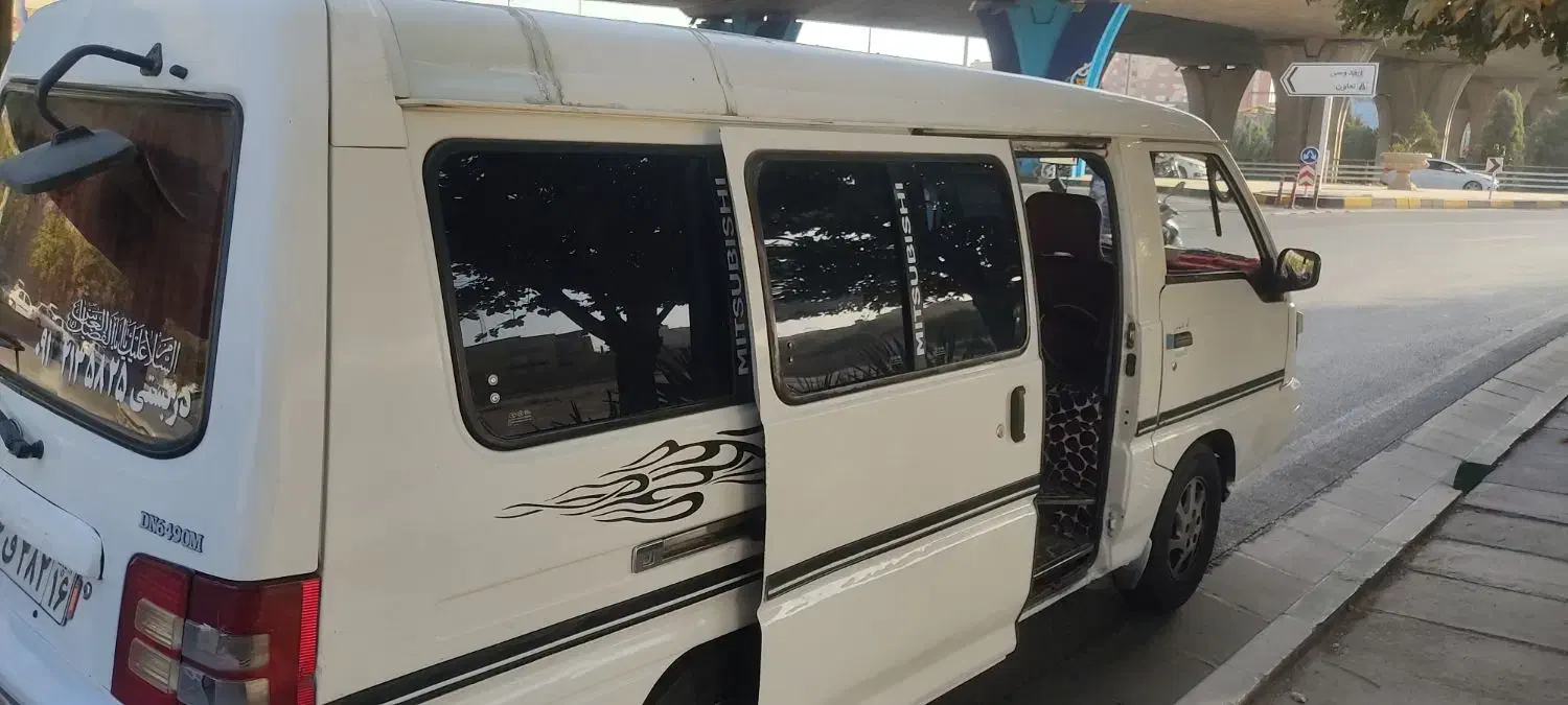 پذیرش سرویس ون دلیکا ۱۰ نفره در خدمتیم|خدمات حمل و نقل|قم, نیروگاه|دیوار