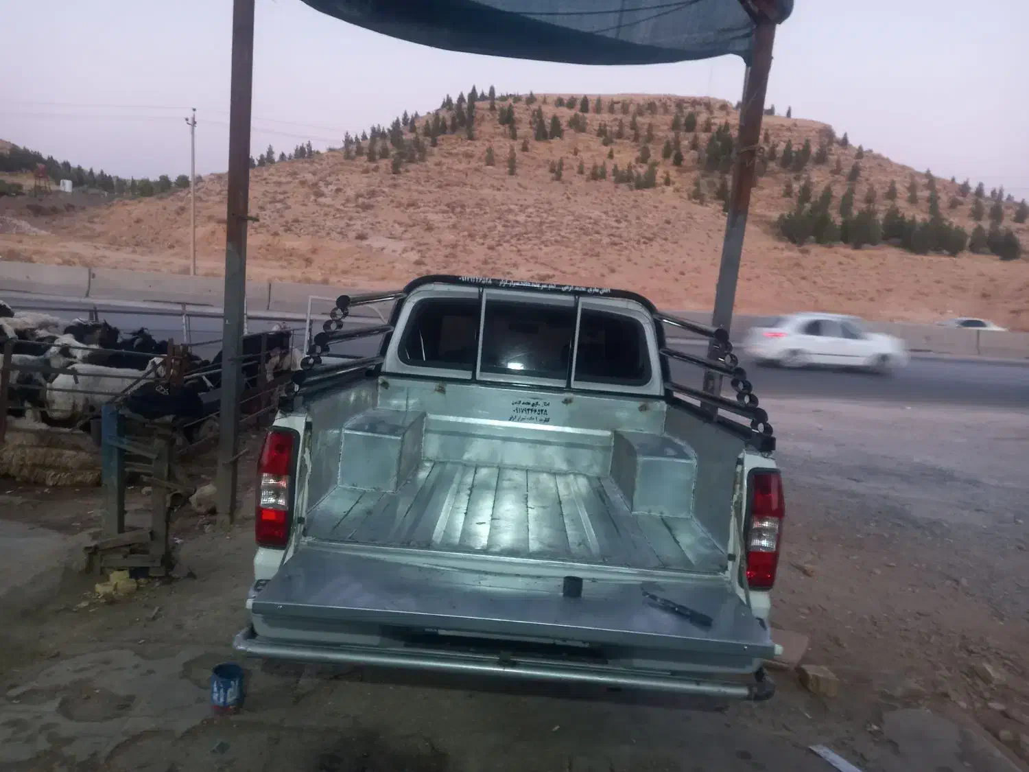 اطاقسازی وکفی سازیانواع وانت|قطعات یدکی و لوازم جانبی|شیراز, کوشک بیدک|دیوار