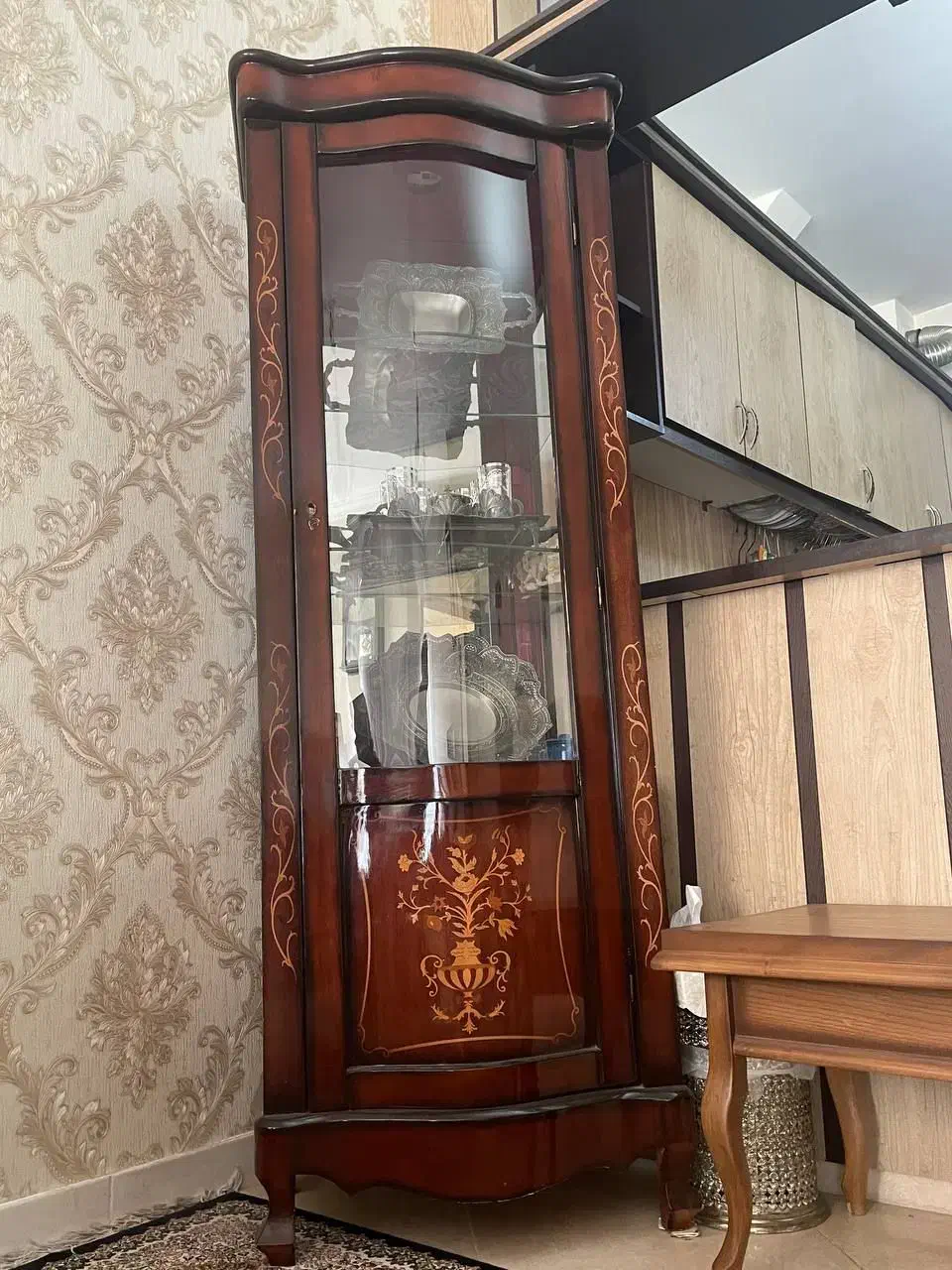 گنجه|بوفه، ویترین، کنسول|مشهد, کوی ولیعصر|دیوار