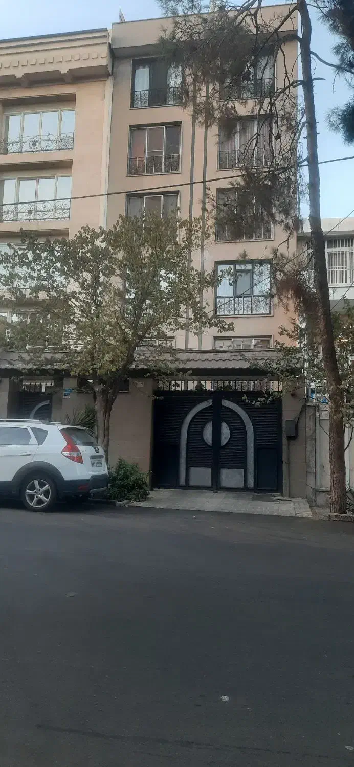 230متر بر10گذر8در3طبقه بنا پهنهR122|فروش خانه و ویلا|تهران, حشمتیه|دیوار