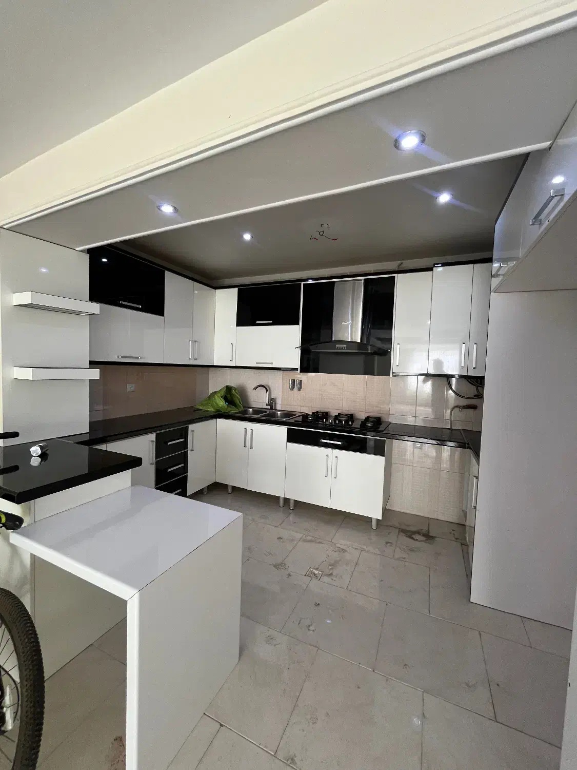 ۱۰۷ متر خیابان مهتاب قولنامه کد رهگیری ۱۲ واحدی|فروش آپارتمان|محمدشهر, همایون ویلا|دیوار