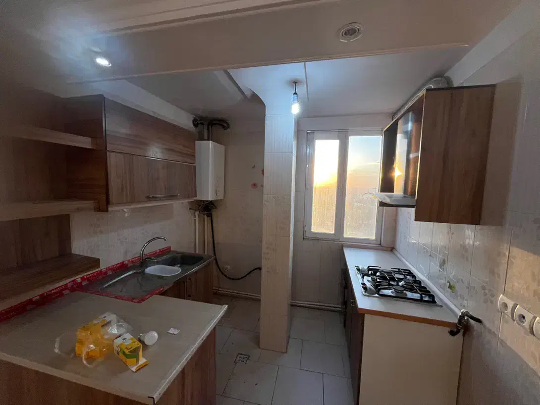 آپارتمان/۵۴متری/باپارکینگ/انباری/فول امکانات