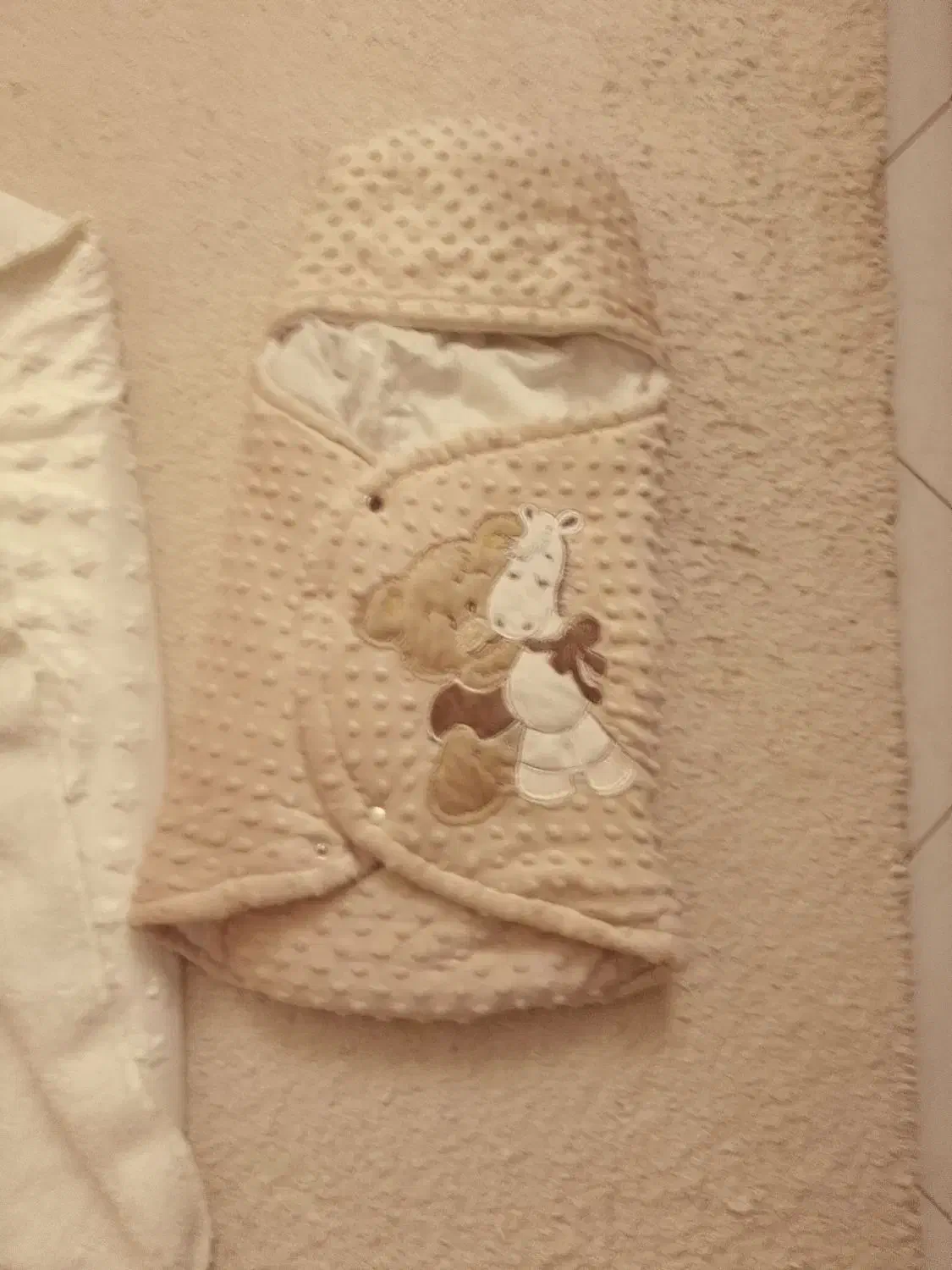 قندان فرنگی و پتو نوزادی|اسباب و اثاث بچه|شاهینشهر, شهرک میلاد|دیوار