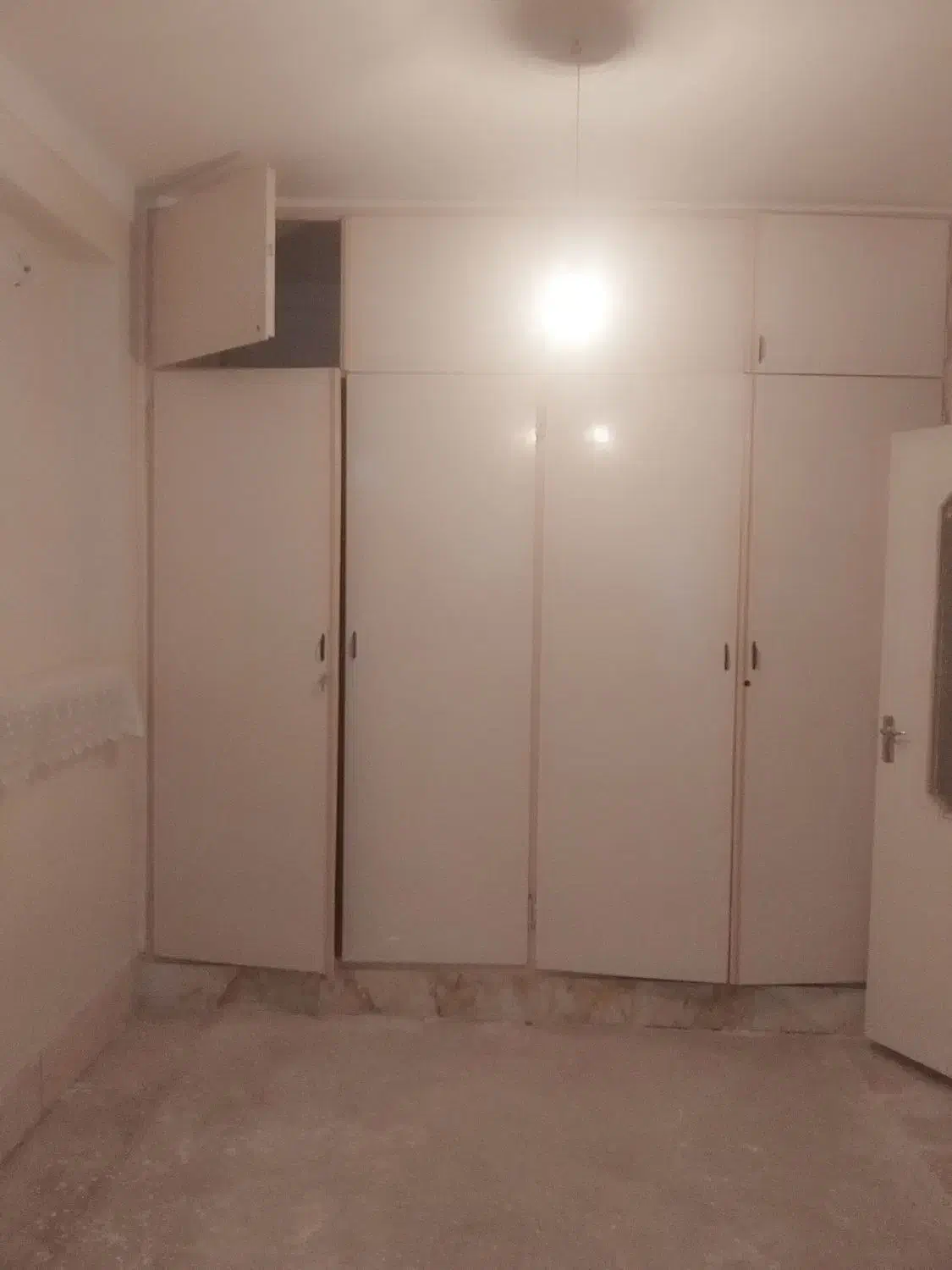 کمد دیواری و درب چوبی|مصالح و تجهیزات ساختمان|دامغان, |دیوار