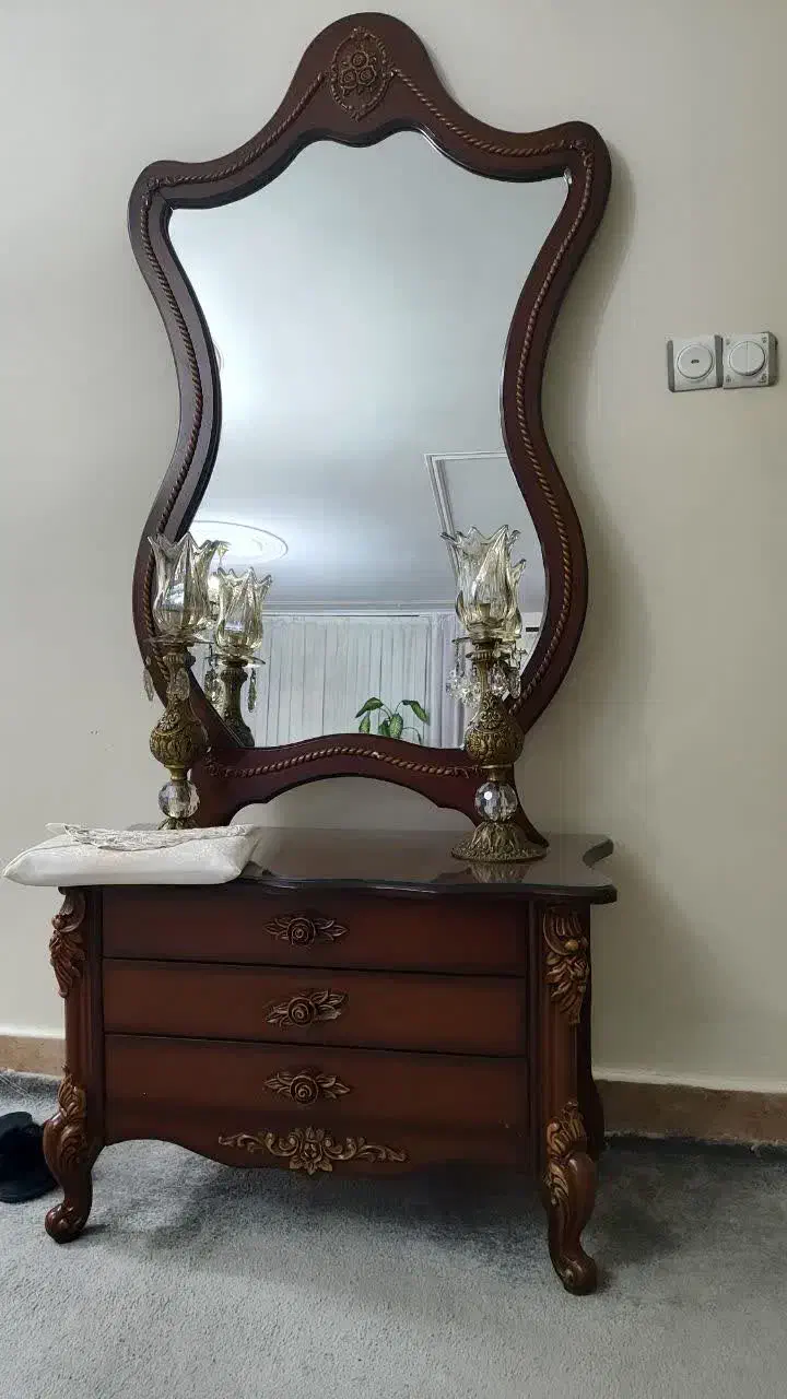 آینه وشمعدان|بوفه، ویترین، کنسول|ری, منصوریه منگل|دیوار