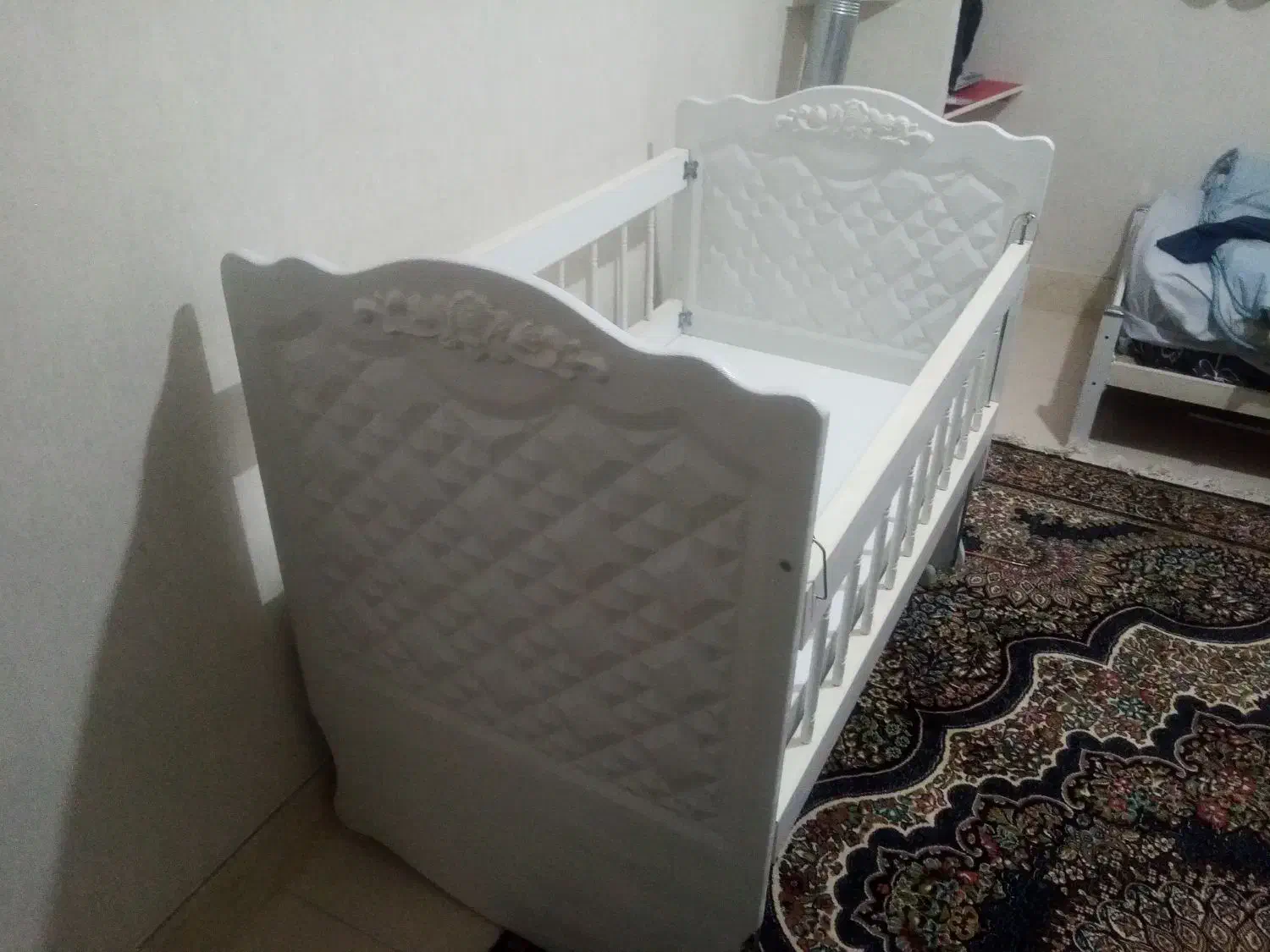 تخت خواب نوزاد|تخت و سرویس خواب|سبزوار, همت|دیوار