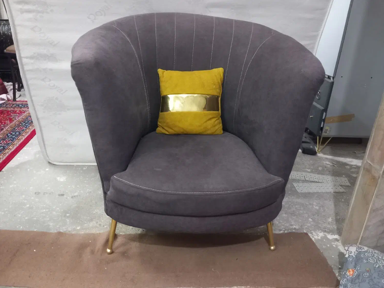 تعدادی لوازم منزل به فروش میرسد|مبلمان خانگی و میز عسلی|مشهد, ابوذر|دیوار