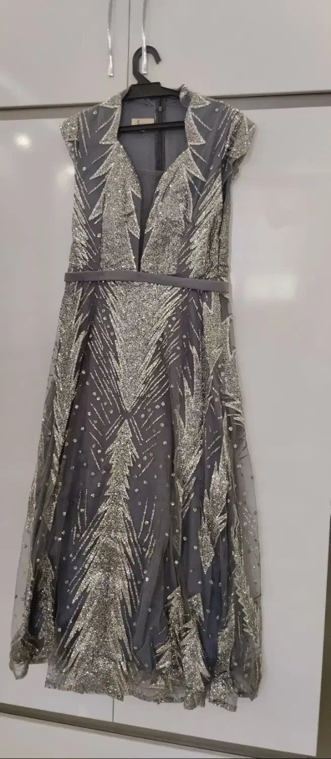 دوعدد لباس مجلسی با قیمت مناسب بفروش میرسد|لباس|فرخشهر, |دیوار