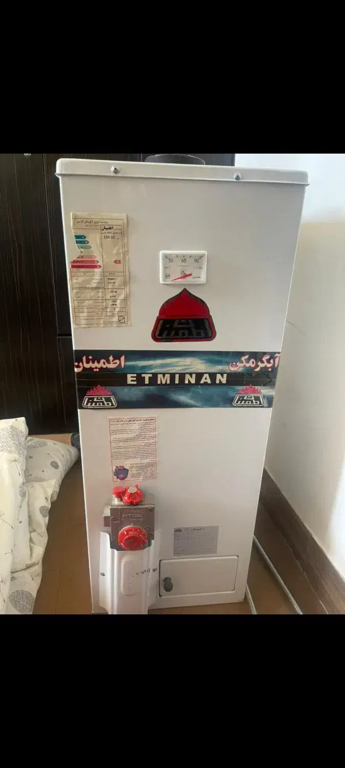 فروش ابگرمکن و گاز صفحه ای کاملا سالم|آبگرمکن، پکیج، شوفاژ|لردگان, |دیوار