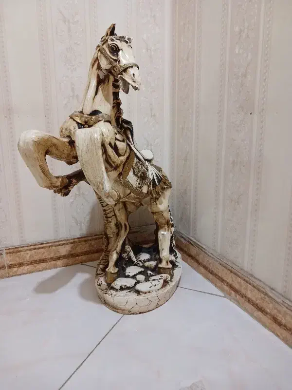 مجسمه اسب|مجسمه، تندیس، ماکت|قرچک, میرزائی جنوبی|دیوار