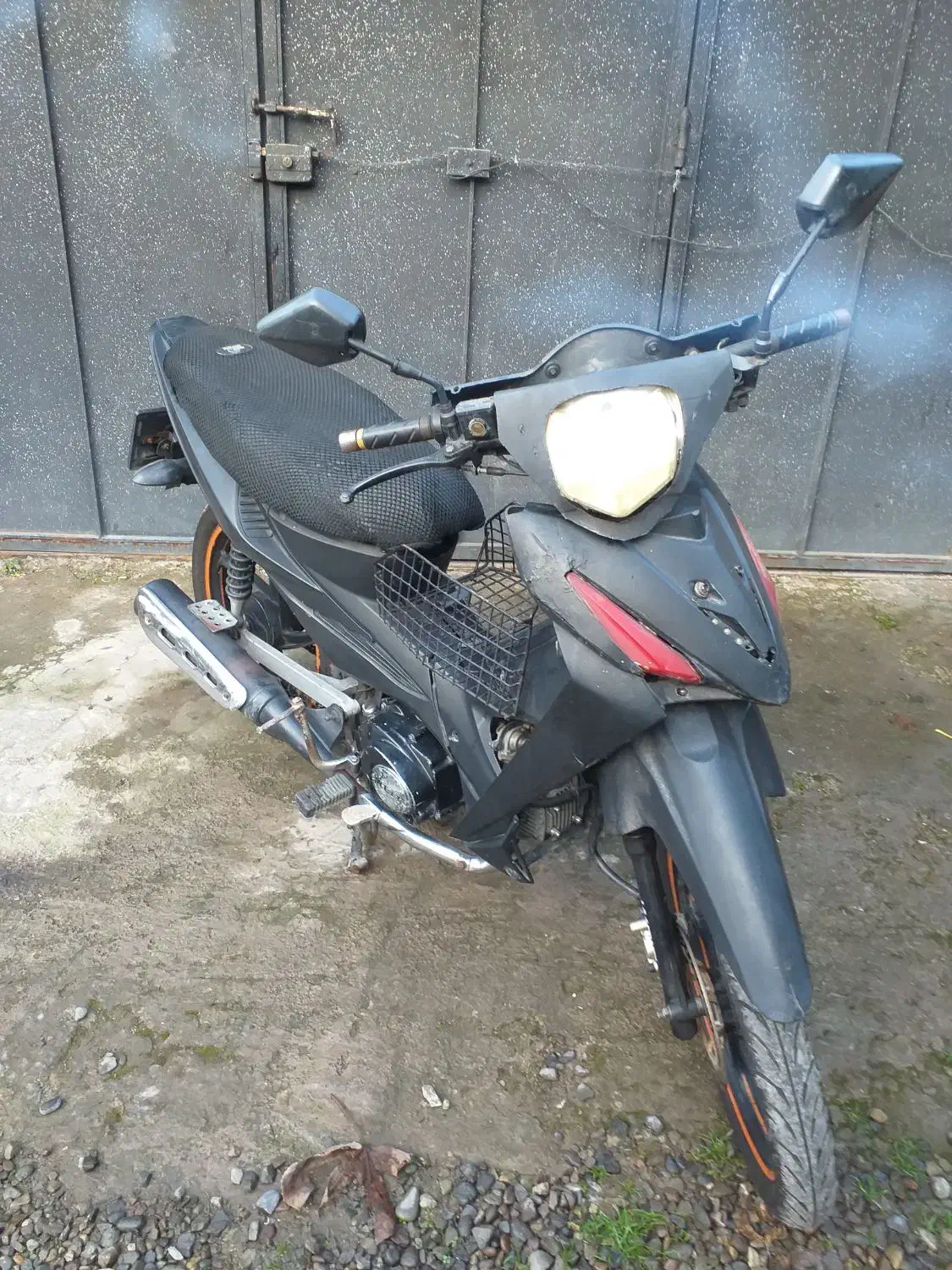 ویو مدل۹۰|موتورسیکلت|رشت, آب آسیاب|دیوار