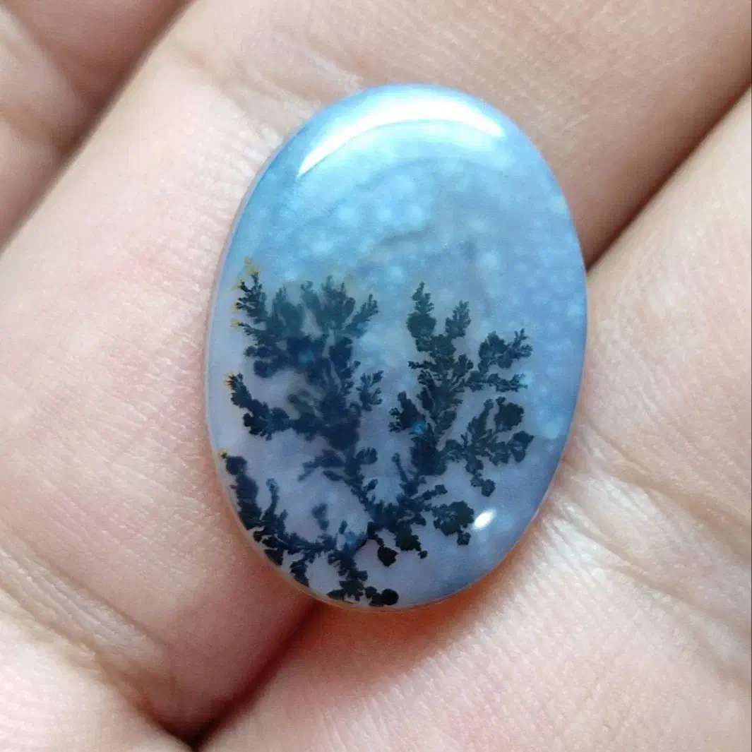 سنگ شجر سوزنی زمینه ابری فوقالعاده شیک|جواهرات|اصفهان, رکن الدوله غربی|دیوار