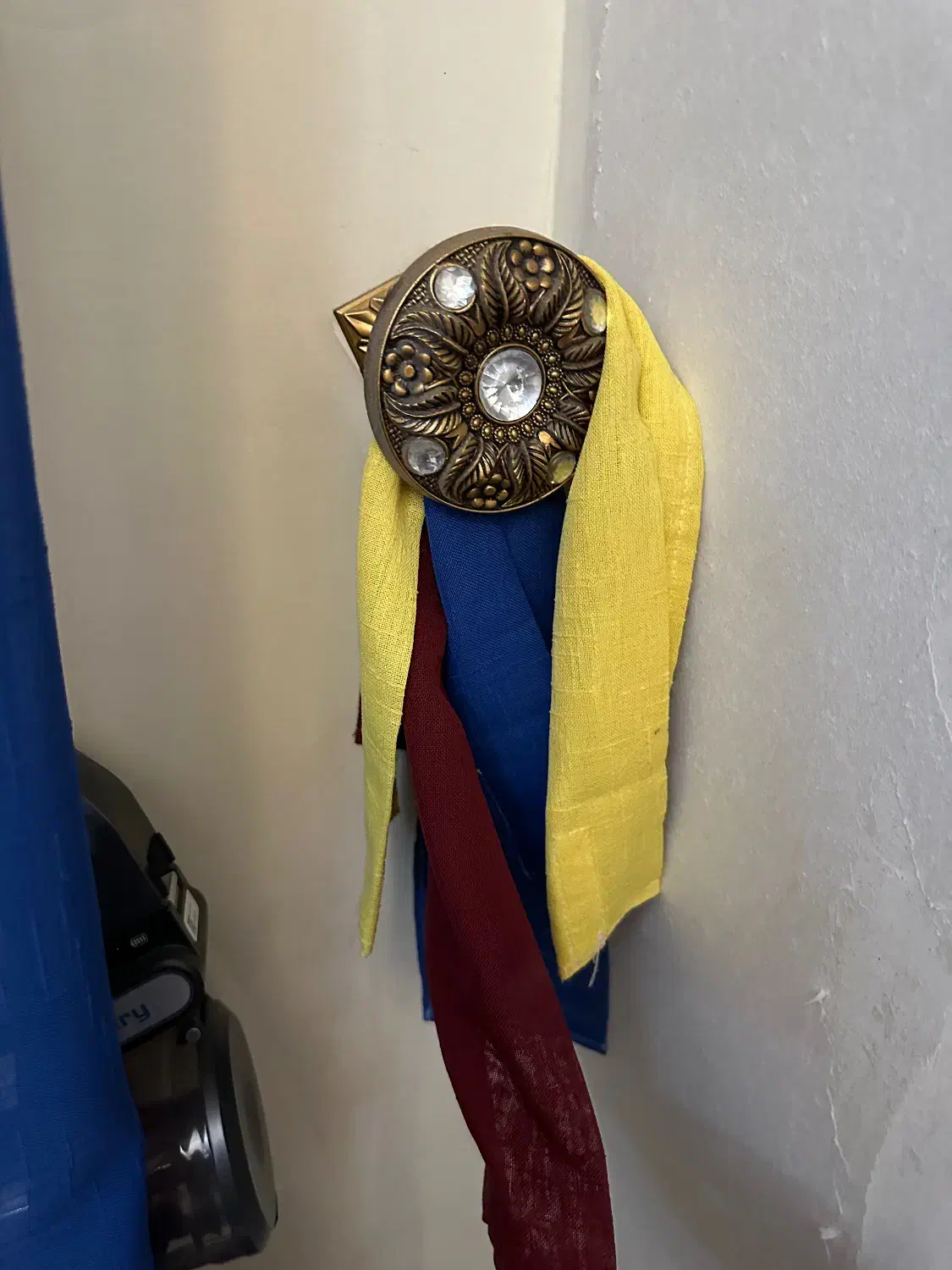 پرده های رنگی و‌بسیار شیک با بافت خیلی خوشگل|پرده، رانر، رومیزی|تهران, امانیه|دیوار