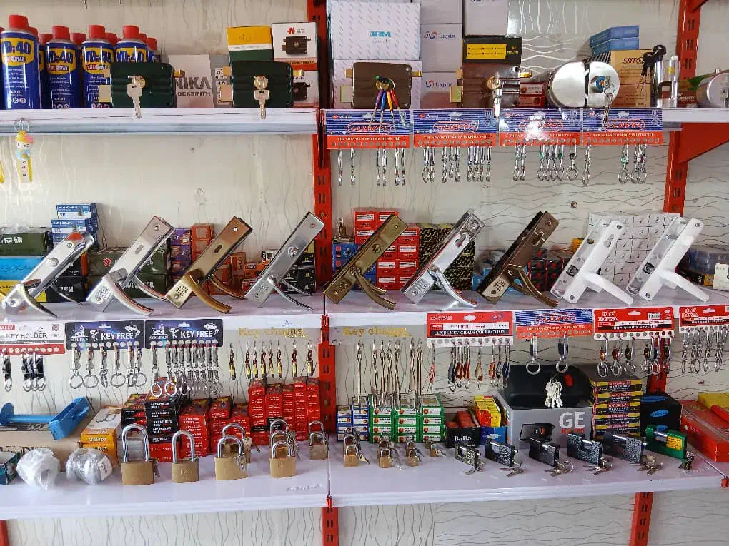 کلید سازی سیار (درکمترین زمان در خدمت شما)|خدمات پیشه و مهارت|اهواز, زیتون کارمندی|دیوار