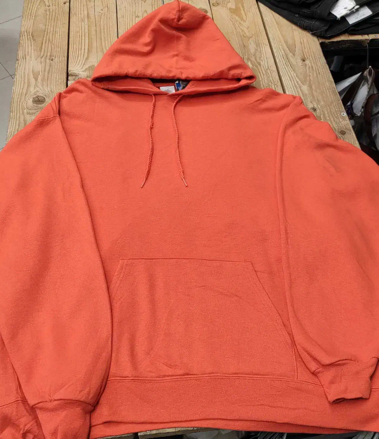 هودی داخل کرک|لباس|یزد, |دیوار