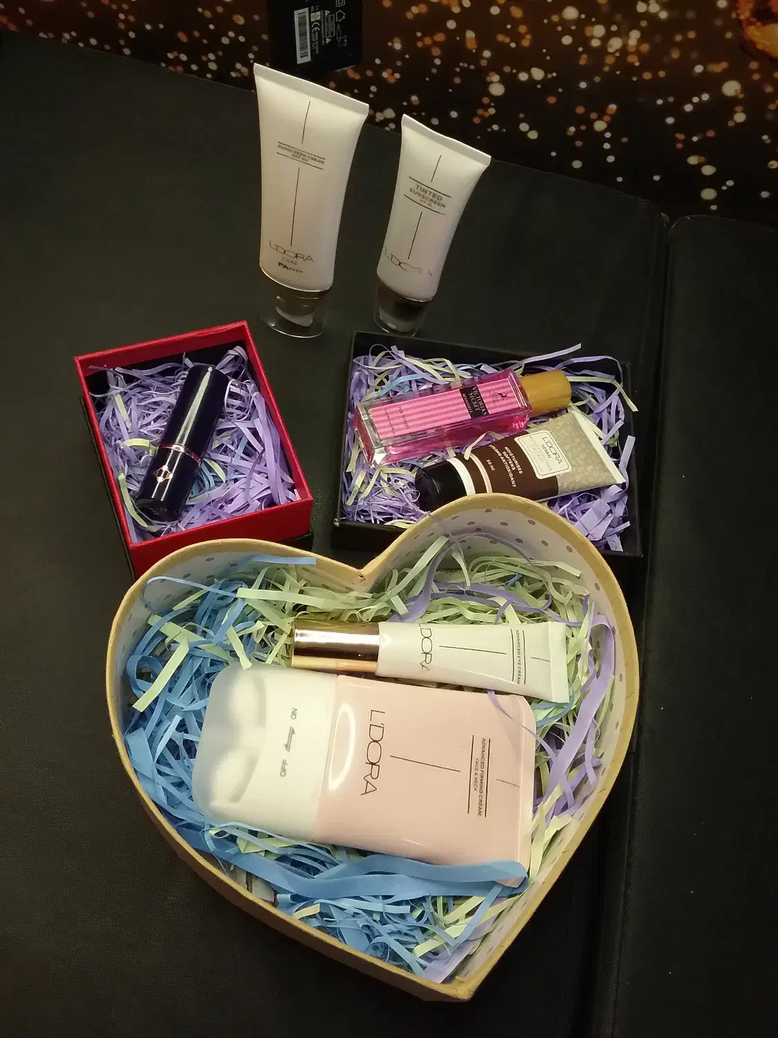 لوازم ارایشی و بهداشتی لدورا|آرایشی، بهداشتی، درمانی|محمودآباد, |دیوار