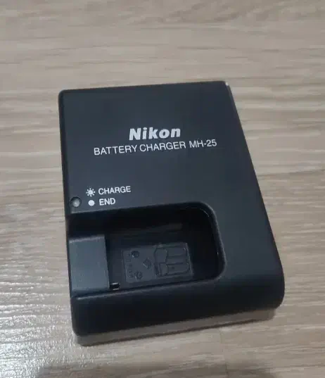 شارژر nikon  نیکون اصل|دوربین عکاسی و فیلم‌برداری|تبریز, |دیوار